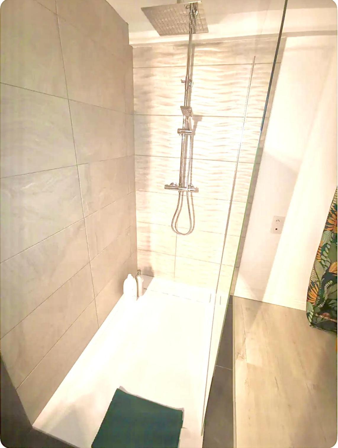 Appart-One Terrasse Jacuzzi Parking การ์กาซอน ภายนอก รูปภาพ